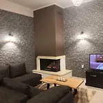 شقة Gekas Deluxe كالامباكا